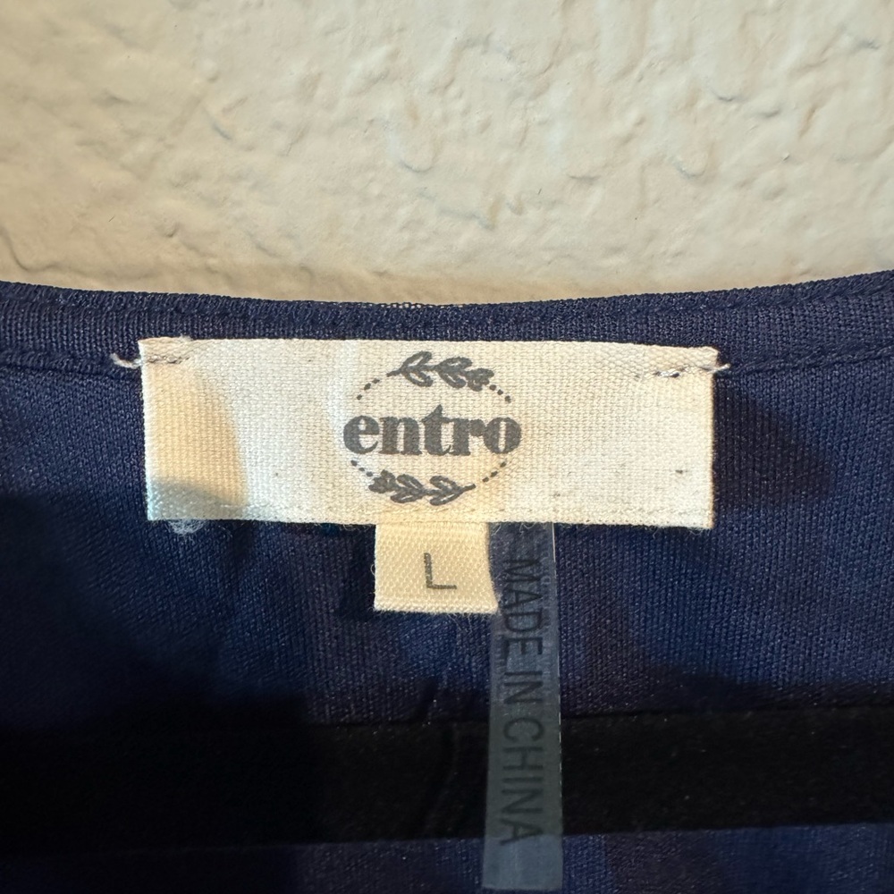 Entro Navy Ruffle Pattern Blouse - Picture 2 of 4